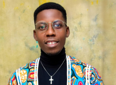BIOGRAPHIE-Venunye Kodzovi Dzegble