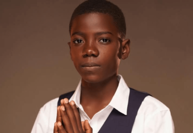 AKPE : WILFRIED RECONNAIT SA DETTE