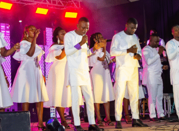 GOSPEL TOGO : VOICES OF GLORY EN LUMIERE