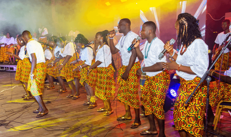 GOSPEL TOGO : VOICES OF GLORY EN LUMIERE