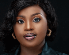ELSIA MWADI, ETOILE MONTANTE DU GOSPEL CONGOLAIS