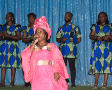 WOMEN IN THE GAP : LES FEMMES PERCENT LE CIEL POUR FAIRE MONTER LEUR PETITIONS