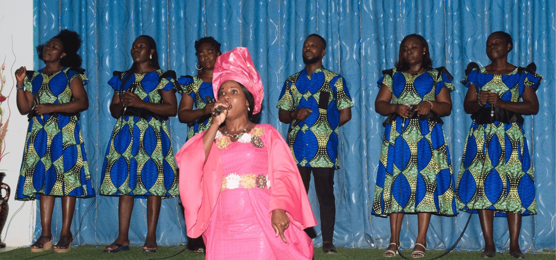WOMEN IN THE GAP : LES FEMMES PERCENT LE CIEL POUR FAIRE MONTER LEUR PETITIONS