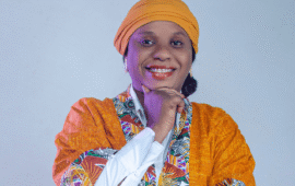 Stell RHIMENA : Une voix,un feu pour le Royaume