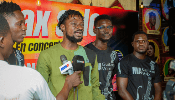 Max Solo, l’âme d’une guitare et la force d’une voix