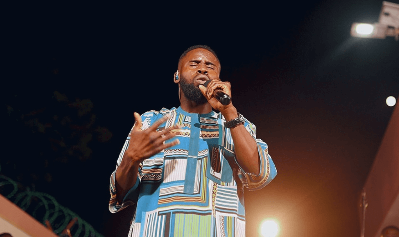 « Un chant de merci signé Kossi Liassidji »