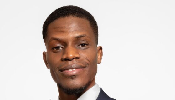 De la souffrance à la gloire : l’hymne puissant d’Ephraim Daniel