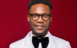 « Agbetsi » : Elikey Ablogah sort un chant qui parle au cœur