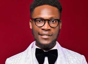 « Agbetsi » : Elikey Ablogah sort un chant qui parle au cœur